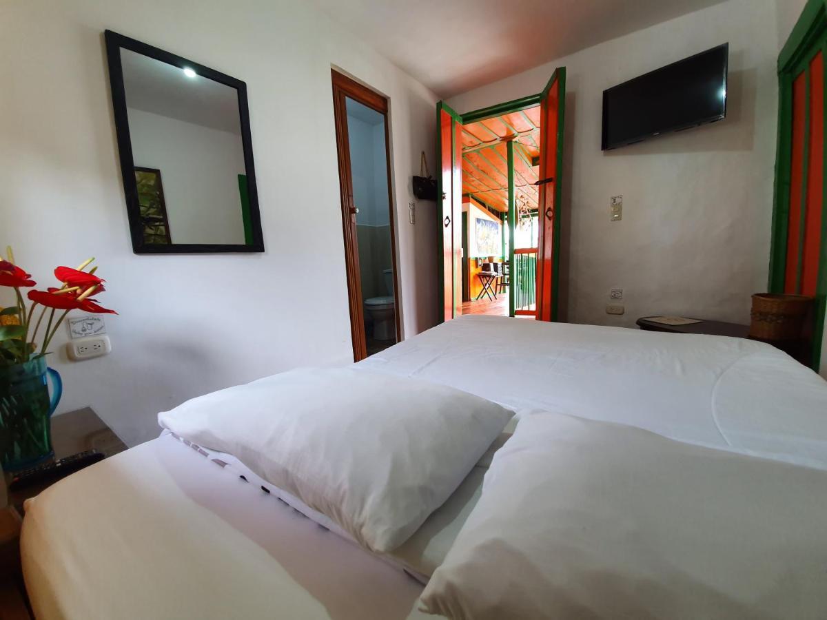 Hostal Estrella De Agua 萨兰托 外观 照片