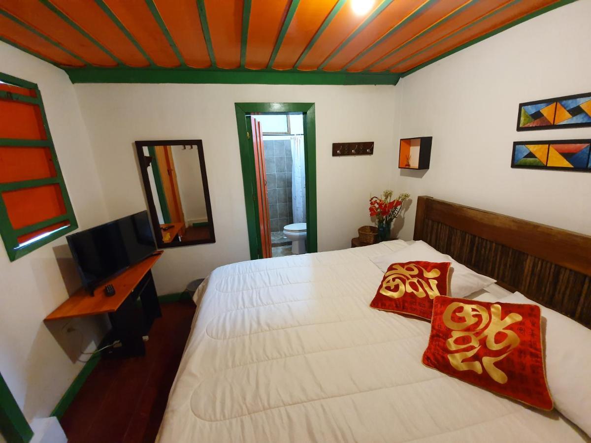 Hostal Estrella De Agua 萨兰托 外观 照片