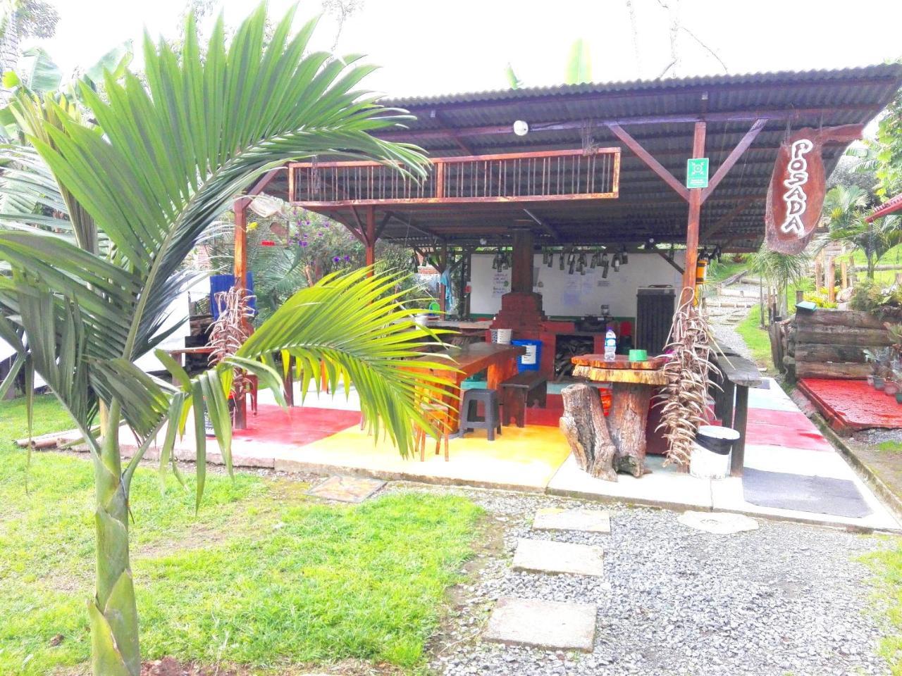 Hostal Estrella De Agua 萨兰托 外观 照片